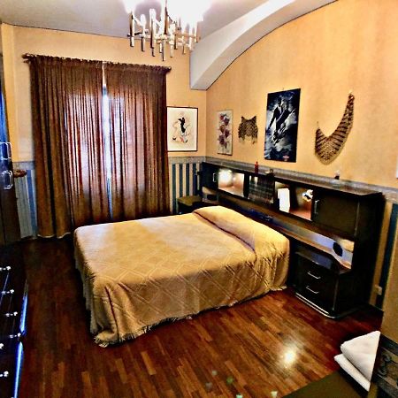 Elegante Appartamento Vicino Al Centro Турин Экстерьер фото