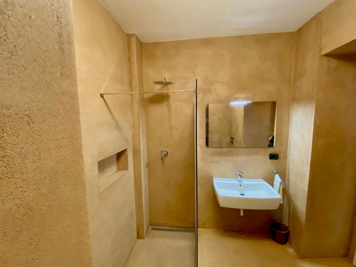Elegante Appartamento Vicino Al Centro Турин Экстерьер фото