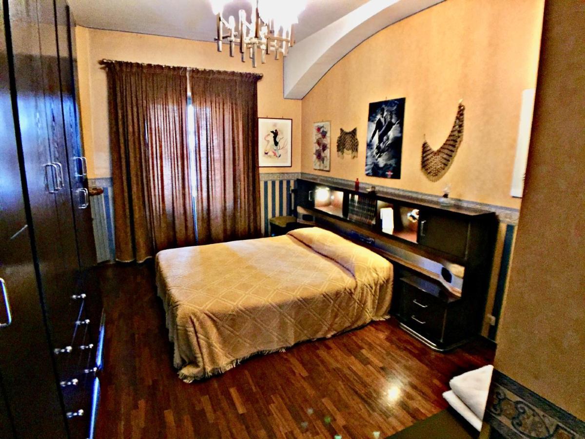 Elegante Appartamento Vicino Al Centro Турин Экстерьер фото
