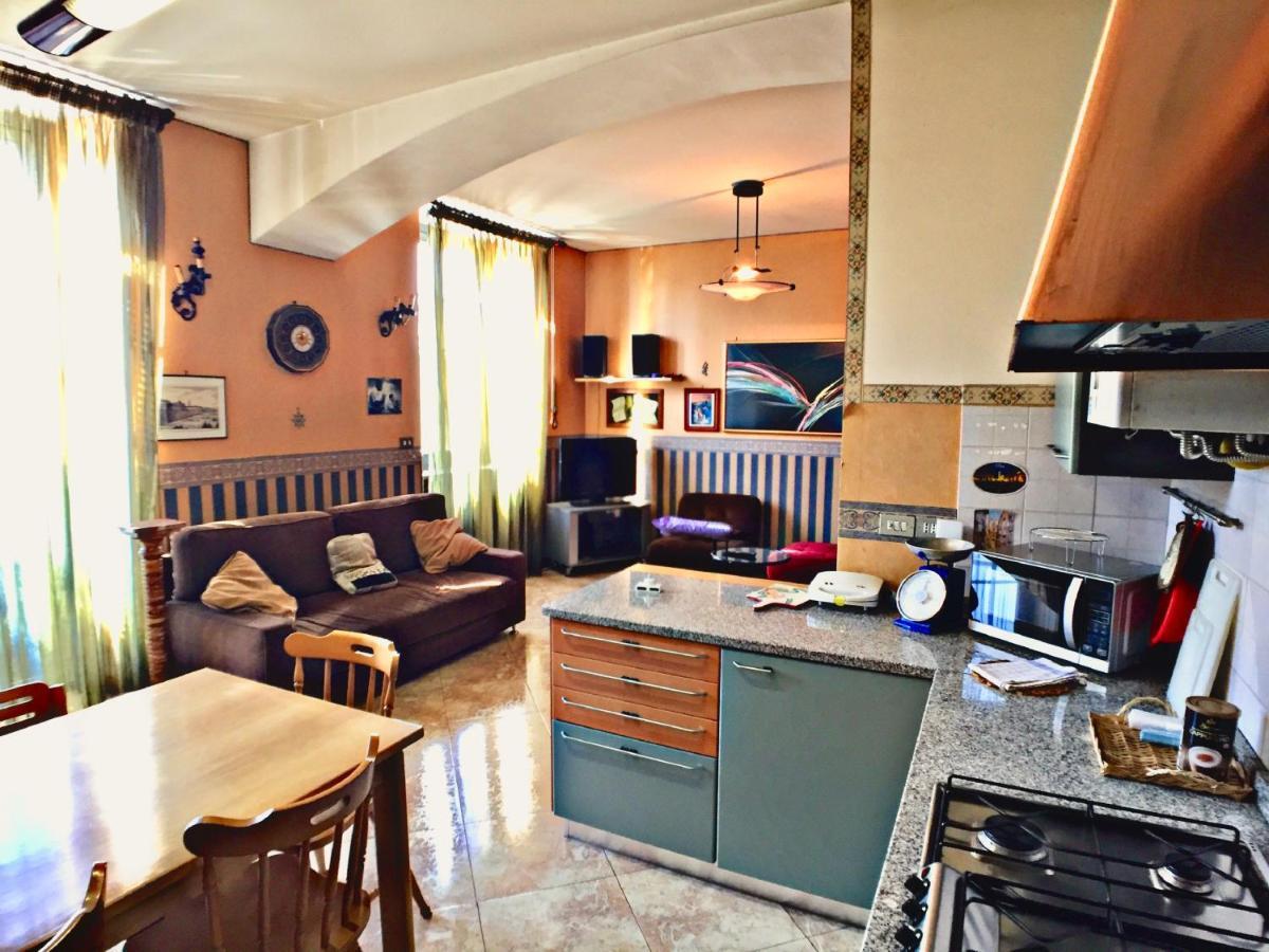 Elegante Appartamento Vicino Al Centro Турин Экстерьер фото